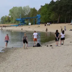 Nowy Dębiec: Atrakcje. Odkryj plażę, rowery i zamki w okolicy!
