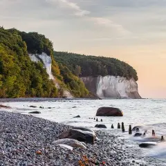 Rugia: Klify, plaże, ceny. Czy niemiecka wyspa jest dla Ciebie?