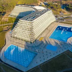 Hotel Gołębiewski Pobierowo: Otwarcie 2026? Co blokuje giganta?
