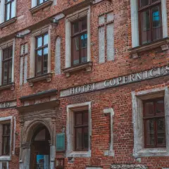 Kraków: Ceny noclegów 2024. Jak znaleźć idealny nocleg taniej?