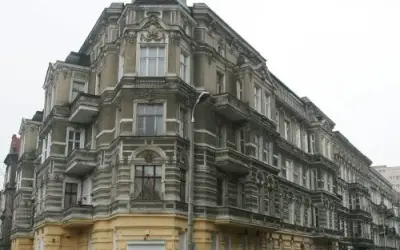 Gdzie mieszka prezydent Szczecina? Prywatność i kontakt.