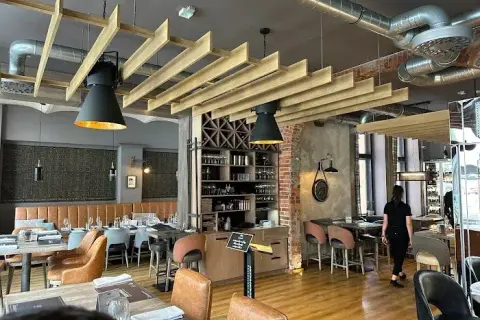 Zielona Góra: Odkryj najlepsze restauracje i smaki miasta