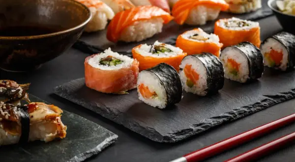 Włocławek: Gdzie zjeść? Od kuchni kujawskiej po sushi!