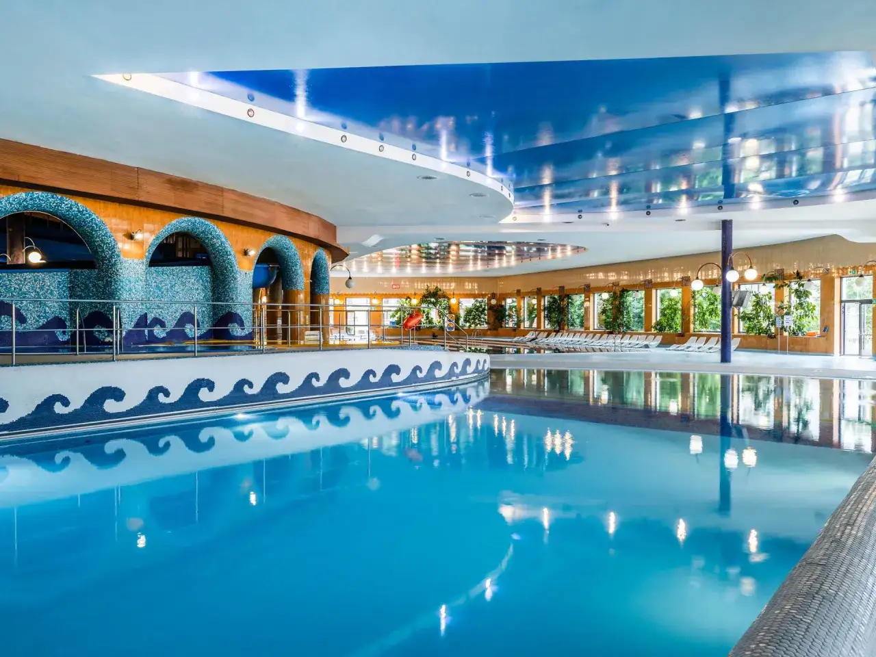 Hotel Gołębiewski Mikołajki basen Tropikana