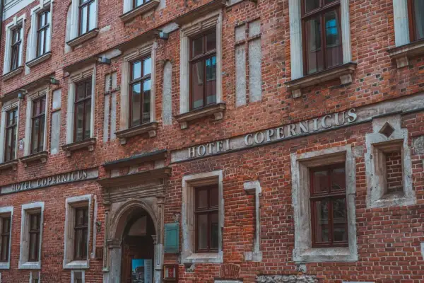 Kraków: Ceny noclegów 2024. Jak znaleźć idealny nocleg taniej?